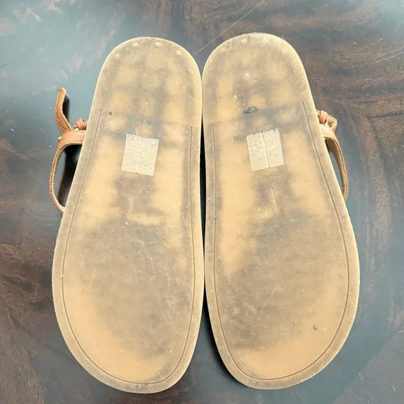 Dolce Vita Sandals - Picture 3 of 4